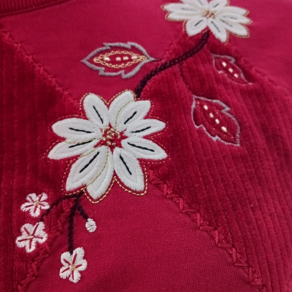 Vintage suede flower sweater - Picture 8 of 12